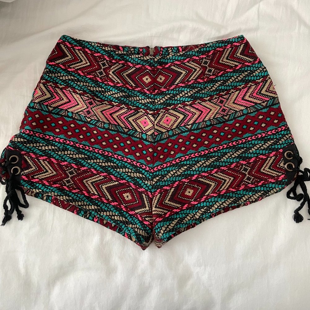 Ecote colored shorts